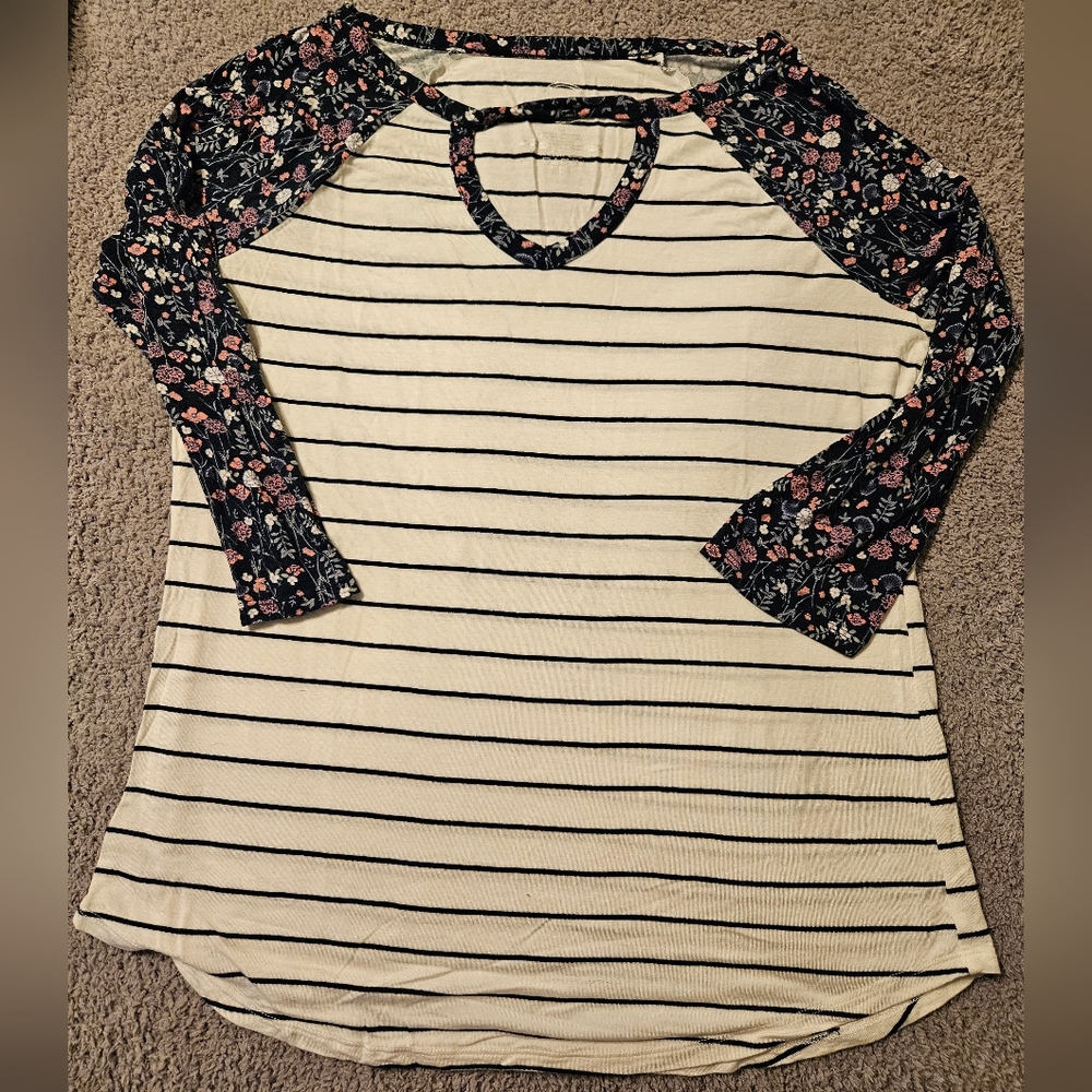 Maurices Medium 3/4 Baseball Sleeve Shirt 24/7